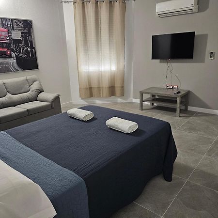 Hotel Velis Велес Экстерьер фото