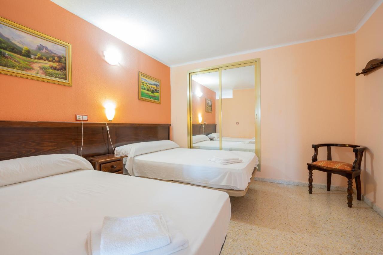 Hotel Velis Велес Экстерьер фото