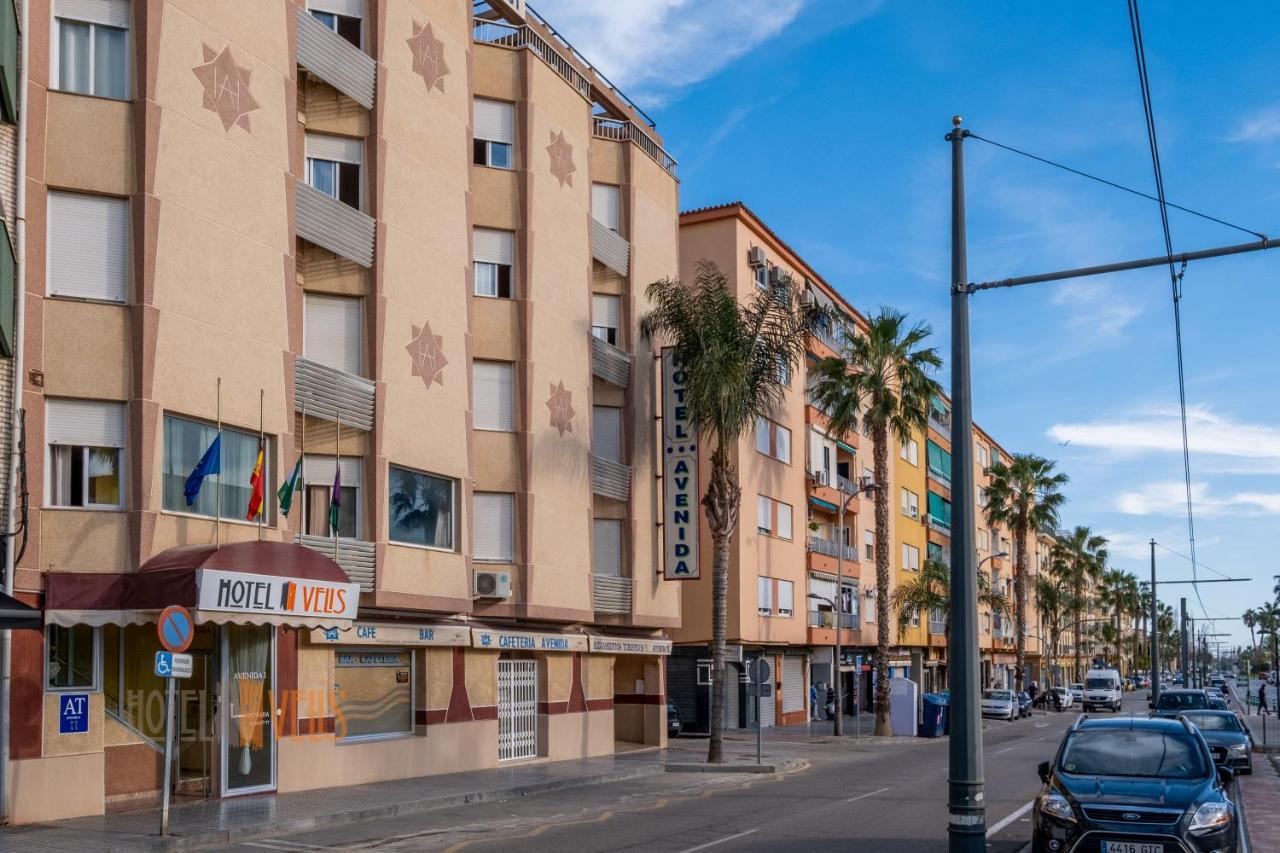 Hotel Velis Велес Экстерьер фото