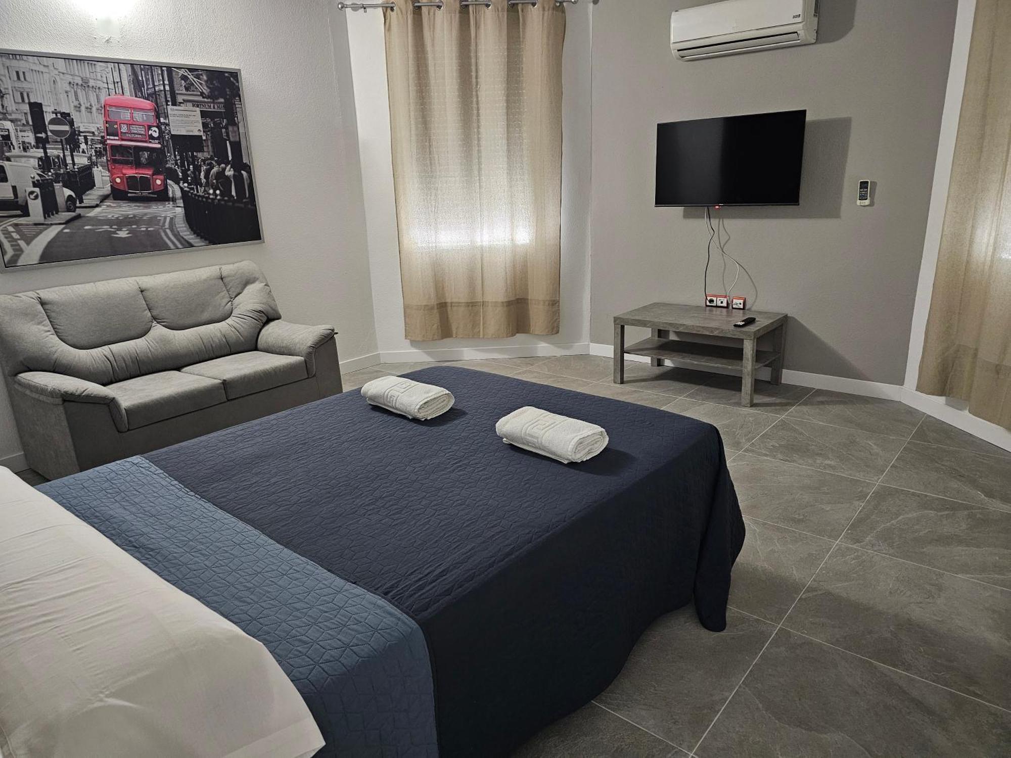 Hotel Velis Велес Экстерьер фото